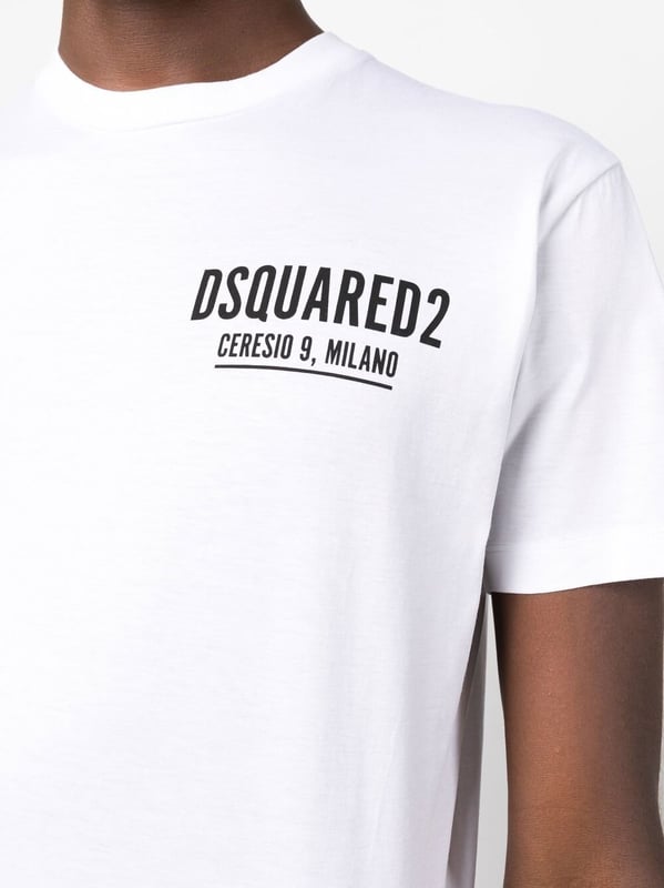 logo-print cotton T-shirt from DSQUARED2 featuring white, cotton, jersey knit, logo print at the chest, crew neck, short sleeves and straight hem.