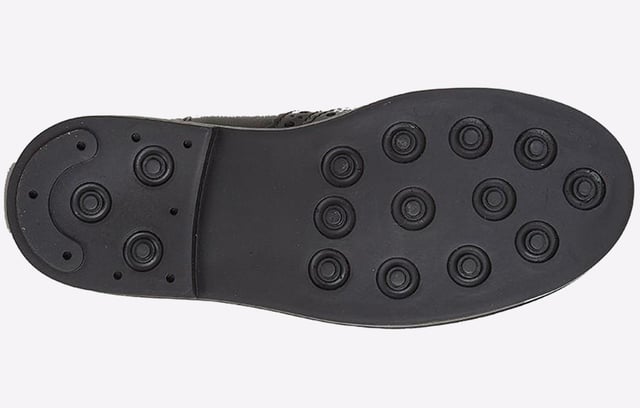 A classic choice for the upcoming seasons, these Roamers Buckfield chelsea boots boast premium style and comfort with a sleek leather upper, intricate brogue detailing through out, and a durable rubber outsole.- Leather upper
- Twin gusset for easy on / off wear
- Brogue detailing
- Heel tab
- PVC Sole