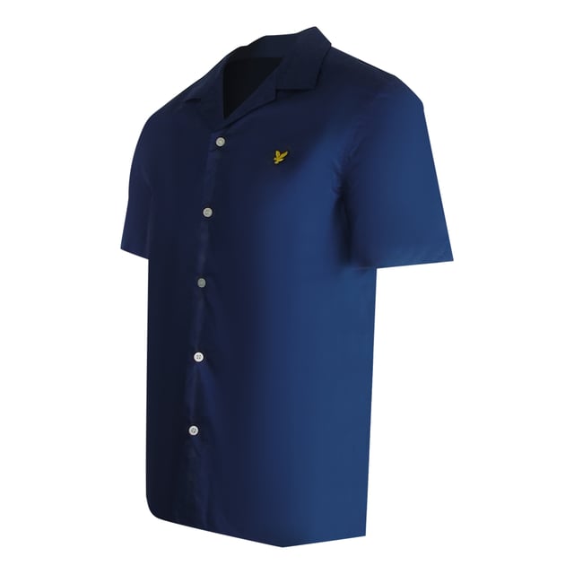 Camisa azul marino de Lyle & Scott, hecha en China, 100% algodon, manga larga, corte estandar, se ajusta a la talla real, cierre con botones, camisa resort