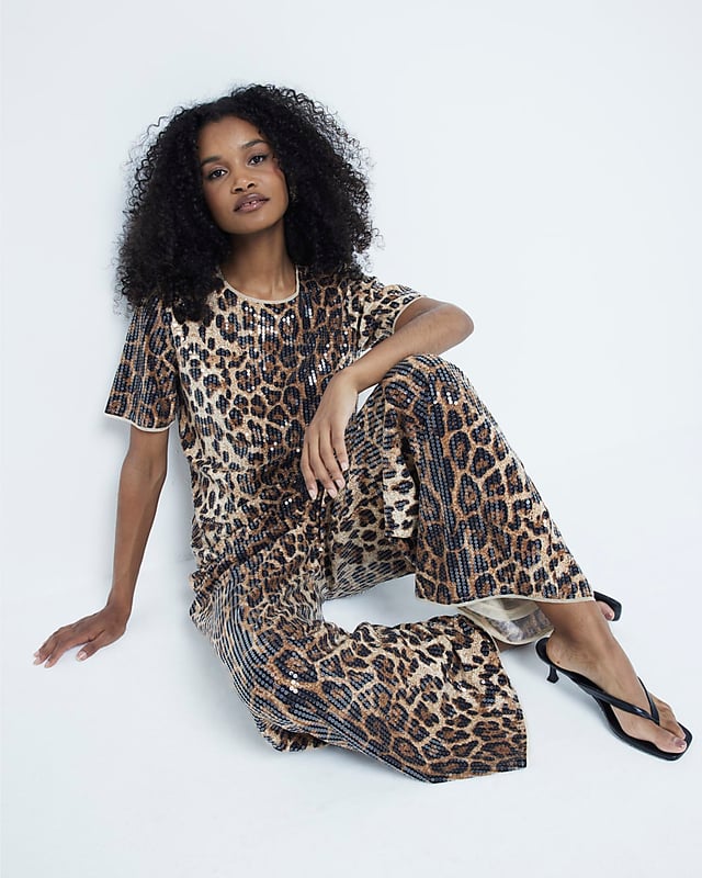 Sequin fabric, Leopard print, Crew neckline, Short sleeves