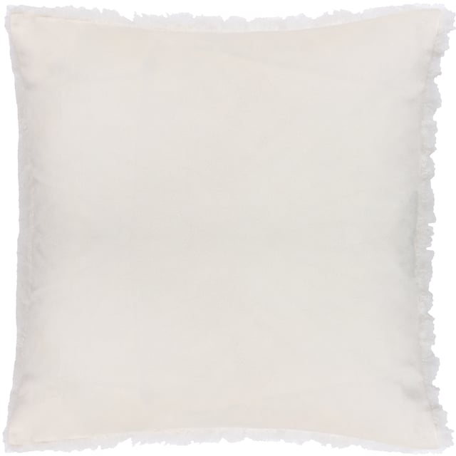 Give your room a bold boost. From dreamy cream for a neutral look to shocking shades that bring the drama, look no further. The Fluff Ball cushion is made from ridiculously soft faux fur statement fabric and is finished with a complementing velvet reverse. Perfect for those who love an injection of colour.