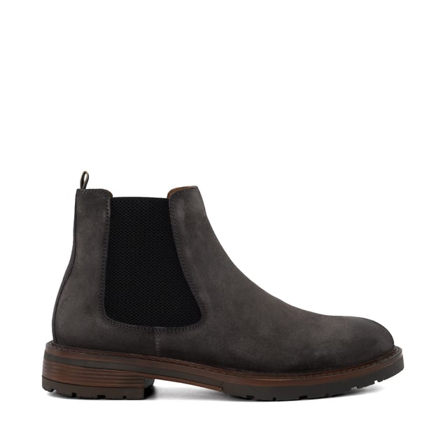 Dune Mens CHELTENHAM Casual Chelsea Boots Expertly constructed from the finest material, this timeless and traditional silhouette will provide a sartorial foundation to any wardrobe. Constructed with elastic side panels, a convenient back-pull-on tab, and a rubber sole for added comfort, our Cheltenham Chelsea boot fuses master craftsmanship with contemporary British styling.