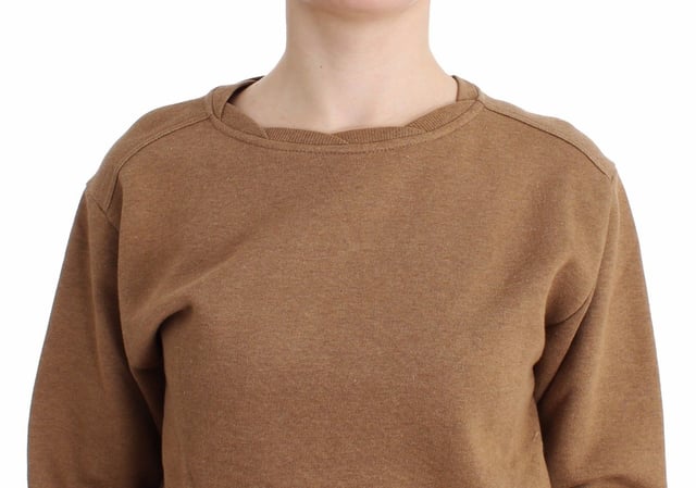 100% Äkta John Galliano Rundhalsad Tröja  
Material: 100% Bomull  
Färg: Brun  
Klassisk Rundhalsdesign  
Logodetaljer  
Originaltags och butikspåse inkluderad  
Perfekt för kvinnor som uppskattar tidlös mode
