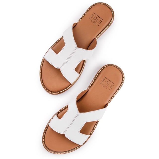 The Sole Noor Slides Are A Summer Staple Not To Be Missed. Simple And Fresh, These White Leather Slides Have An Aesthetic Silhouette And Comfortable Leather Footbed For All-day Comfy Wear And Stylish Looks.