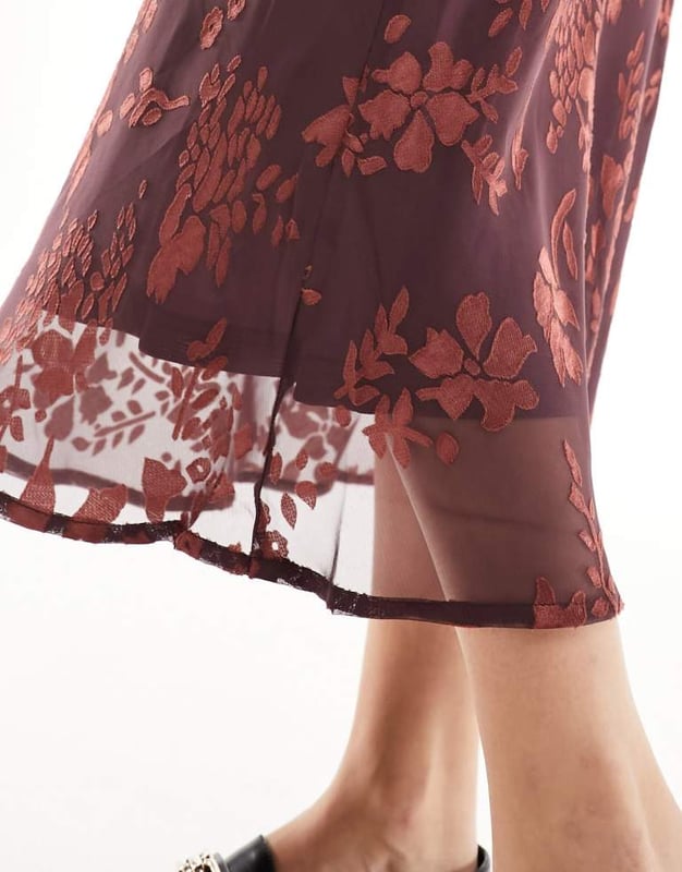 Skirts by Wednesday's Girl Part of a co-ord set Top sold separately Floral design High rise Elasticated waist Regular fitSold By: Asos