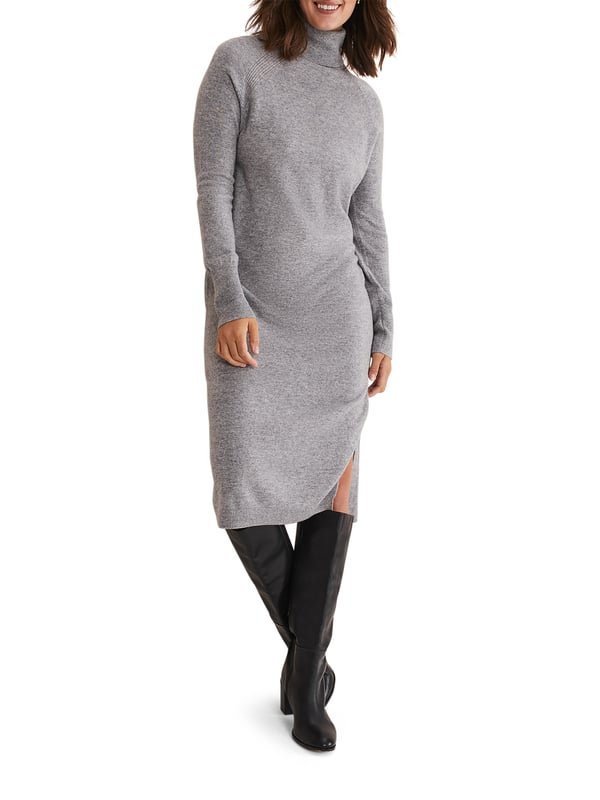 Experience the luxurious touch and warm comfort of our Seline Wool Cashmere Dress with its chic, effortless silhouette for any casual occasion.