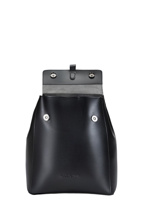 This everyday backpack will become your wardrobe staple, the dreamy soft exterior featuring stitching detail, our debossed logo, and a chunky chain, grab handle is surely a statement piece. This contemporary bag is not only stylish and roomy but puts comfort first with adjustable straps, all done at the ease of a buckle. Features: , Claudia Canova blind debossed logo, Flapover front with two mag-dot fastenings, 2x grab handles, Two adjustable backpack straps, Gunmetal hardware, Side clip feature to widen the bag if needed Style Ref: 84304 BLACK