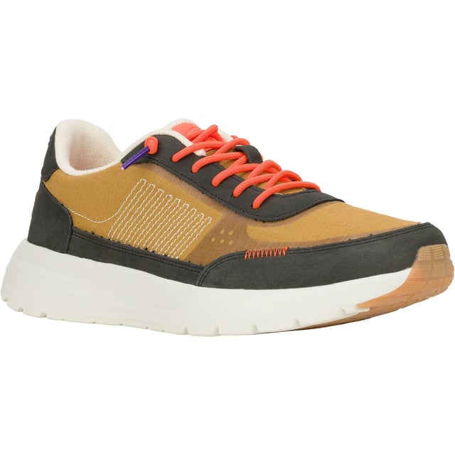 Trail-inspired style and go-to required, Sirocco Alta Hype is here for all the leaf crunching you'd like to do this season. More material mixing and new colour applications gives us these nylon, lateral stitch cage kicks. Absolute gamechanger.