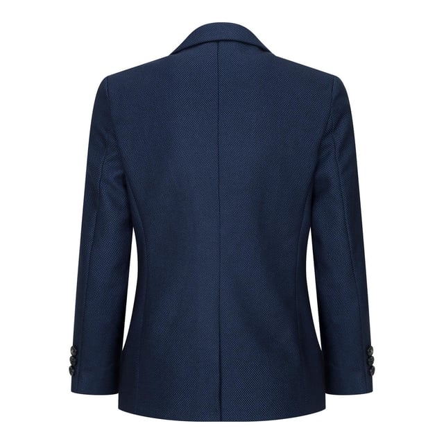 Suave, elegante y refinado: con este diseño de tweed azul marino de alta calidad te quedará genial. La Zwei-Knopf-Jacke queda de maravilla y tiene una estructura de media lona que mejora su rendimiento, incluso después de que la lleves. Geknöpfte Manschetten und einzelner Schlitz hinten verleihen dem Anzug ein klassischen Hauch von Raffinesse. Un estilo contemporáneo, con tapas clásicas de madera y un protector de pliegues, para garantizarle su forma ideal de pasar. El anzuelo está siempre a mano y le permite disfrutar de todo el día. Perfecta para ocasiones elegantes, formales y tradicionales, como cumpleaños, bodas o fiestas. El cierre de 3 piezas se completa con chaqueta, chaleco y manguito.