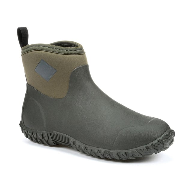 Muck Boots Muckster II Ankle Rubber Black/Moss Wellington Boots A new sole and an improved last give this popular, updated Muck shoe more stability on wet surfaces along with an even greater level of comfort and fit. The Muckster II Low is the perfect shoe when its wet and muddy.