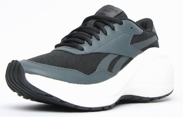 Reebok hotsell metreon shoes