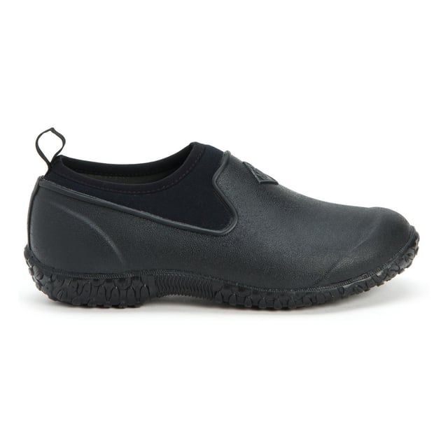 Muck Boots Muckster II Low Rubber Black Wellies Shoes The gardening shoe that started it all now comes in a true women's last offering an even greater fit for all day comfort. Whether you're in the garden, running errands, or walking the dog, you'll enjoy these shoes.