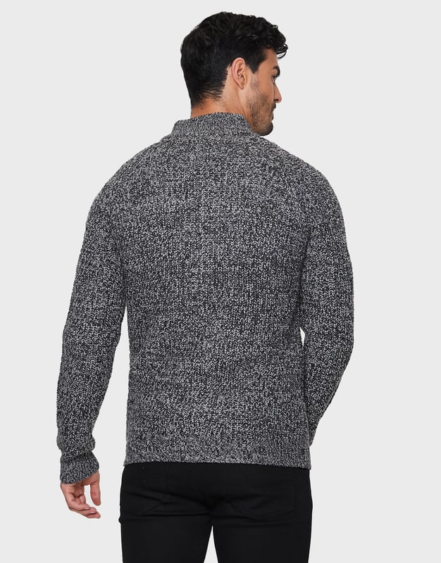 Refresh your knitwear with this zip through, knitted cardigan from Threadbare. It features a textured knit on the body and sleeves, two side pockets and ribbed funnel neck, cuffs and hem. Ideal for layering. Other colours available.