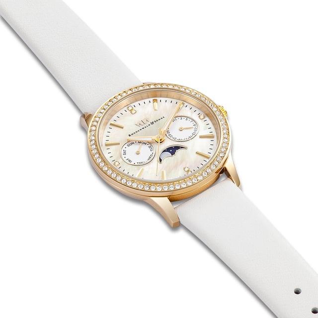 Are you looking for a women's watch that connects classic look with glamorous luxury? Then this model of the Rhodenwald & Sons label is the right choice. The clock scores with an elaborately worked, multi -layer dial, striking line indices and luminiscae. Functional highlight are auxiliary digits for the date and weekday in the Bicompax arrangement, supplemented by a moon phase display. The hard-wearing stainless steel case with IP finishing in yellow gold is decorated with crystals from Swarovski®. A simple, soft leather bracelet fits perfectly into the design and rounds off the noble overall impression.