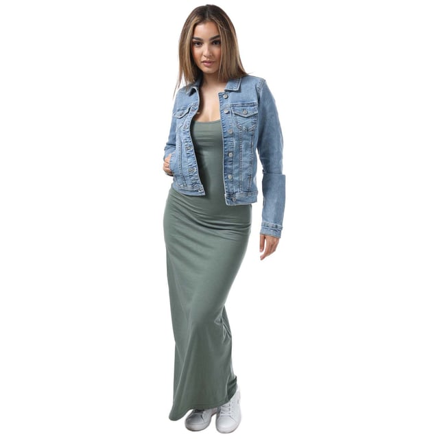 Womens Only Wonder Life Denim Jacket in light blue.- Classic point collar.- Full button placket with branded metal shanks.- Long sleeves with buttoned cuffs.- Side hand pockets.- Button-flap chest pockets.- Slight stretch to denim.- Fitted style.- Regular fit.- 79% Cotton  20% Polyester  1% Elastane. Machine washable. - Ref: 15243147A
