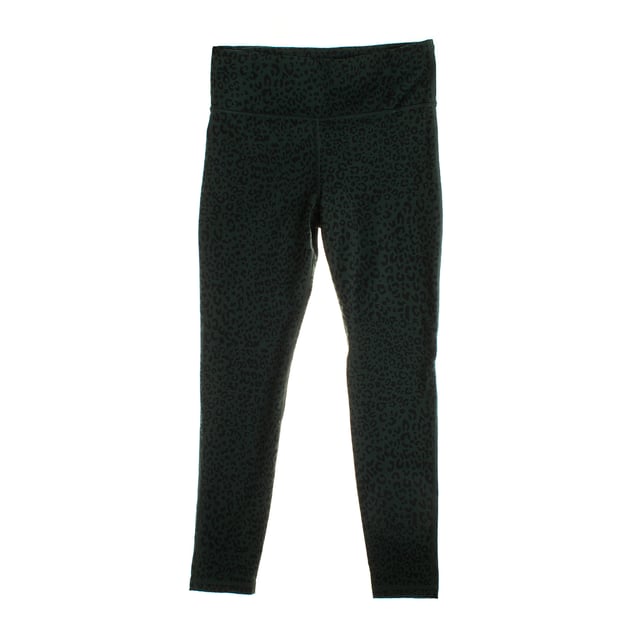 Leggings para mujer de cintura alta, diseñados para ofrecer un ajuste ceñido y cómodo que se adapta perfectamente al cuerpo. 

Confeccionados en un tejido elástico y suave, brindan libertad de movimiento, lo que los convierte en una opción ideal tanto para actividades deportivas como para el uso casual. 

La cintura ancha y alta proporciona soporte adicional en la zona abdominal, ofreciendo un ajuste seguro y favorecedor. 

Tecnología Fast Drying que ayuda a eliminar rápidamente el sudor de la piel, asegurando una sensación de sequedad y un ajuste cómodo.

Estos leggings son perfectos para el gimnasio, yoga o simplemente para un día de relax, combinando comodidad y estilo.
 Composición: 73% Poliéster, 27% Elastano
 Cuidados:
- Lavar a máquina con agua fría.
- Utilizar colores similares en el lavado.
- Evitar el uso de blanqueadores.
- Secar a baja temperatura en secadora.
- No planchar.
- No lavar en seco.