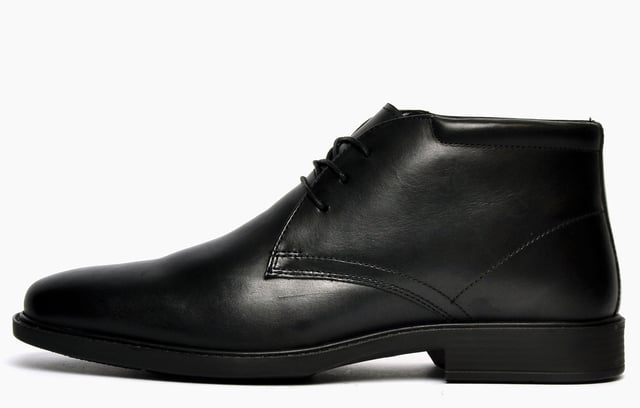 Red tape chukka boots top