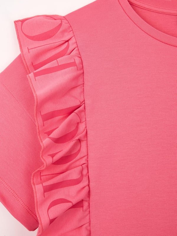 • 100% Cotton • Features asymmetric frilled trims to the front. Subtle Pucci branding to the longer frill. Round neckline. Short sleeves