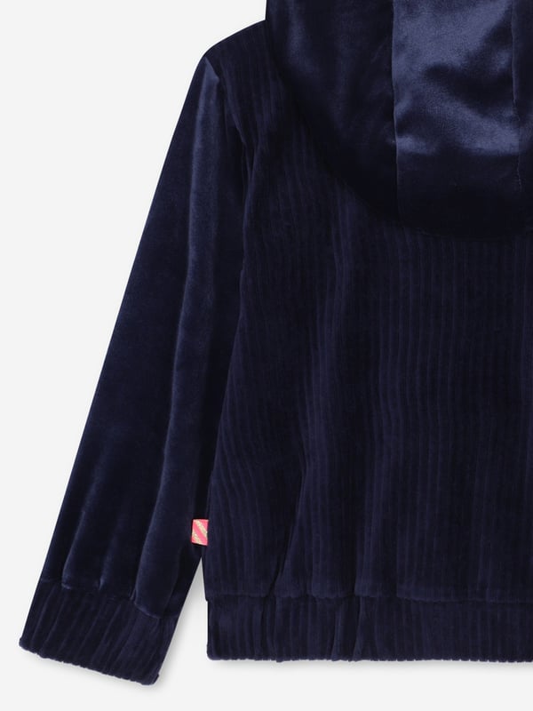 Introducing the Girls Velour Zip Up Top in Navy from billieblush, a true reflection of sophistication and comfort for the AW2024 season. Each piece meticulously crafted to offer an unparalleled experience for your little girl. Here are the standout features: **Chic Navy Hue:** Timeless navy colour that oozes elegance versatility.   **Luxurious Comfort:** High-quality fabric ensures all-day comfort, perfect for your girl's dynamic life.   **Designer Accents:** Unique billieblush detailing sets this tracksuit apart, making it not just apparel but a style statement.   **Functional Pockets:** Stylish yet functional pockets for keeping little treasures safe.Elevate her wardrobe with this exquisite designer ensemble. Ideal for both casual and special occasions!