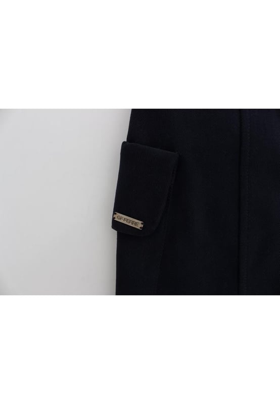 100% authentic GF Ferre mini skirt
  Made of 100% cotton
  Beautiful blue color
  Zip closure on the backside
  Logo details
  Made in Italy
  Stylish and fashionable choice for women
Material: 100% Cotton