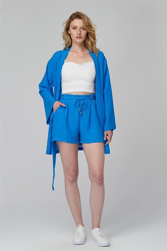 84% Viskose 16% PolyamidDiese wunderschöne Strickjacke besteht aus 84% Viskose und 16% Polyamid und ist ein absolutes Must-Have für jede Garder