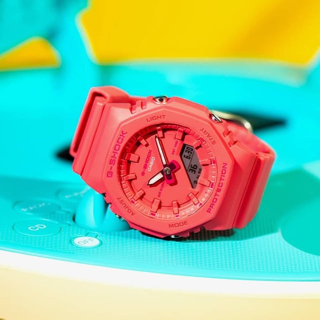 Casio G-shock Women's Red Watch GMA-P2100-4AER
