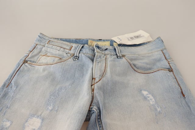 Brand new with tags
  100% authentic cotton
  Regular fit
  Light blue color
  Two front and two back pockets
  Button fly
  Logo details
Material: Cotton