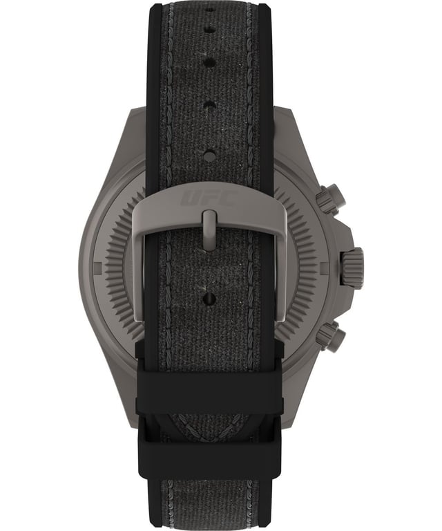 Dit Timex Field Post Chrono Chronograaf Horloge voor Mannen is het perfecte tijdstuk om te dragen of cadeau te geven. De grijze ronde behuizing van 43 mm, in combinatie met de comfortabele zwarte rubberen horlogeband, zorgt ervoor dat je optimaal kunt genieten van dit prachtige horloge zonder enige concessies. Aangedreven door een hoogwaardige quartzbeweging en waterdicht tot 10 bar, blijft je horloge tikken. Onze Expedition North® Field Chronograaf brengt de eerste chronograafcollectie naar onze Expedition North® lijn. Dit chronograafhorloge heeft een kalenderfunctie: Datum, Stopwatch, 24-uursweergave, Luminous wijzers en een schroefkroon. Hoogr kwaliteit zwarte rubberen band van 21 cm lang en 19 mm breed met een gesp. Gevaldiameter: 43 mm, gevalsdikte: 12 mm, gevalkleur: grijs en wijzerplaatkleur: zwart.