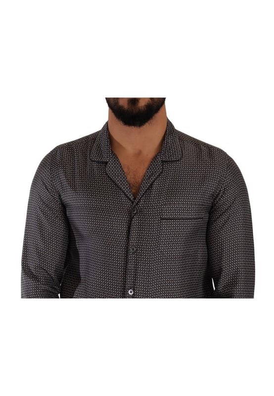 Model: Button down shirt
  Fitting: Slim fit
  Material: 100% Silk
  Colour: Grey
  Front button closure
  Logo Details
  Made in Italy
