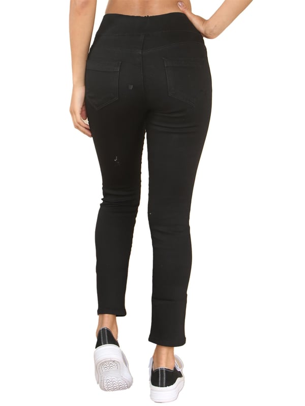 Enzo Women’s Wider Waist Jeans. Slim Fit, Straight Leg, Stretch Denim Jeans. Elasticated Wide Waist for Extra Comfort. Features 2 Front, 2 Back Pockets and Single Coin Pocket.