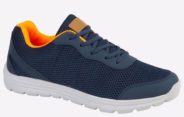 Designed to keep your feet going through all your workouts whilste keeping your feet secure and comfortable in every single stride
- Textile Mesh
- Lace up closure
- Memory foam footbed
- Padded heel and ankle collar
- Durable rubber outsole
- Toe bumper
- Lightweight Phylon Sole