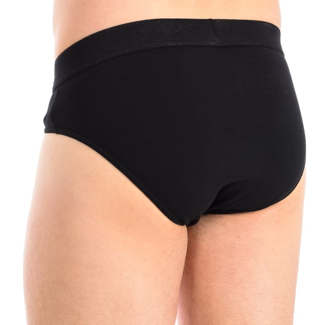 Pack-2 Slips Kisses&Love
 Color Black-green
 Elastic rubber waistband.
 Detail of the brand's name on the waistband.
 breathable fabric
 Anatomical front with the ability to hold without squeezing.
 Seams seen in tone.

 Composition: 95% Cotton, 5% Elastane

 Care:
 - Wash at max. 40º.
 - Do not bleach.
 - Do not use dryer.
 - Do not iron.
 - Do not dry clean.
 Composition: 95% Cotton, 5% Elastane
 Care:
Care:
 - Wash at max temperature. 40º.
 - Do not use bleach.
 - Do not use dryer.
 - Do not iron.
 - Do not dry clean.