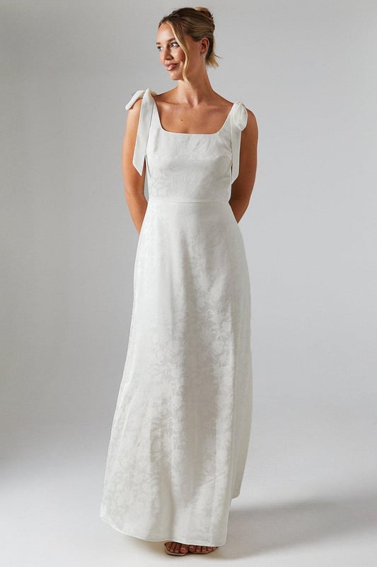Square neck chiffon dress outlet