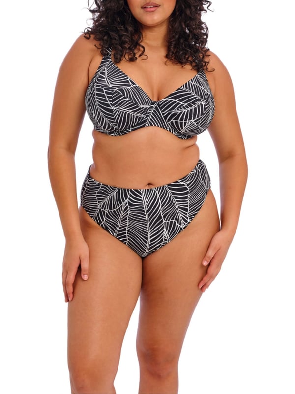Kata Beach Underwired Plunge Bikini Top. Neckline has concealed elastic for ease of fit and material is cut from a lightweight printed fabric with Xtra Life Lycra. This product is recommended as hand wash only.