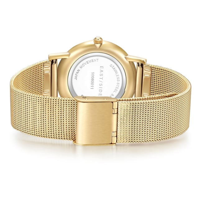 With a lot of feeling for design, this women's watch in the label Eastside combines modern and classic elements - noble and timelessly like the New York district of Eastside. The housing with screwed stainless steel housing floor receives a noble and warm shine due to a scratch-resistant ion plate made of yellow gold, which contrasts with the white dial. Simple dashes and delicate swords adapted perfectly to the minimalist-elegant look. A highlight is the filigree and also coated stainless steel bracelet coated with yellow gold, which nestles comfortably on the wrist and never gets out of fashion with its delicate mesh look.