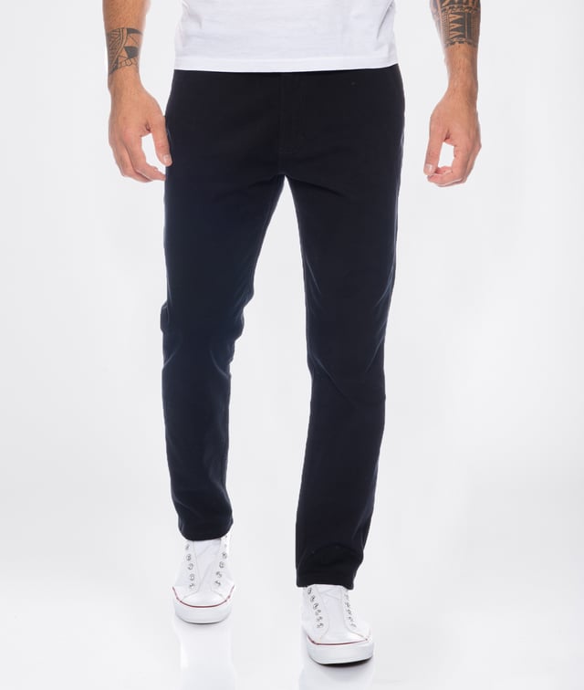 Angeboten wird eine Herren Chino Hose der Trendmarke "Rock-Creek". Super bequem Herren Hose aus Baumwolle. Top Qualität und Hochwertige Verarbeitung .
