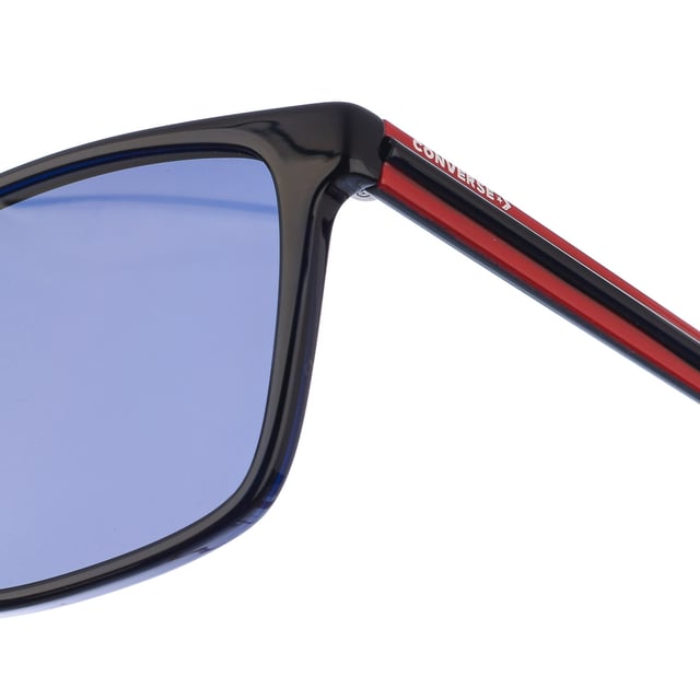 Zonnebril voor heren, met acetaat montuur.
 Kleur zwart-rood
 Rechthoekig montuur.
 donkergrijze glazen
 Acetaat veren.
 100% UV-bescherming.
 Antireflecterende kristallen.
 Inclusief echtheidscertificaat en garantie.

 Afmetingen: Afmetingen: Lens hoogte: 40 mm, Lens breedte: 52 mm, Brug: 16 mm, Tempels: 140 mm.

 Reiniging en onderhoud:
 -Reinig de bril met water en zeep (neutraal).
 - Gebruik geen vuile of schurende doekjes, die kunnen de eigenschappen van de filters veranderen.
 - Gebruik alleen originele accessoires en reserveonderdelen.
 Afmetingen: Afmetingen: Lenshoogte: 40 mm, Lensbreedte: 52 mm, Brug: 16 mm, Tempels: 140 mm.
 Samenstelling: Acetaat
 Onderhoud:
Reiniging en onderhoud:
 -Reinig de glazen met water en zeep (neutraal).
 - Gebruik geen vuile of schurende doekjes, die kunnen de eigenschappen van de filters veranderen.
 - Gebruik alleen originele accessoires en reserveonderdelen.