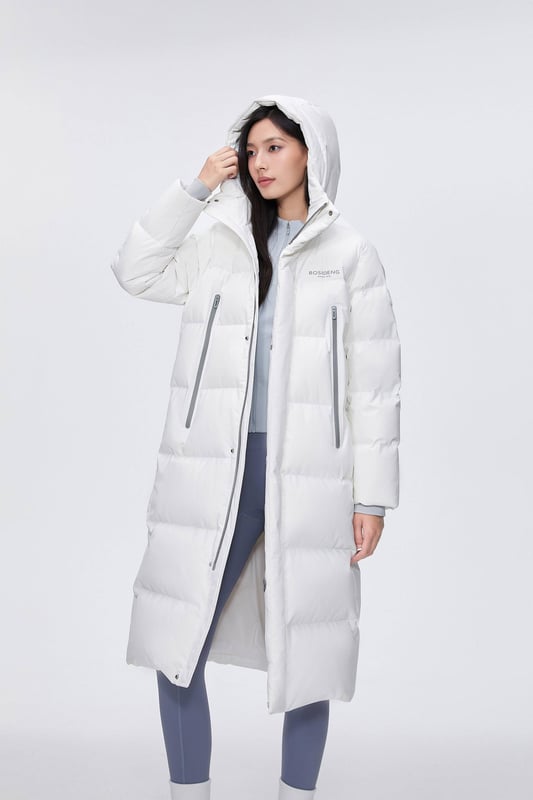 Featuring exclusive custom-made buttons and high-quality 680+ duck down filling for optimal and consistent warmth, this unisex design offers exceptional versatility for everyone.

PREMIUM ACCENTS: Exclusive custom-made buttons, beautifully designed.

HIGH QUALITY 680+ DUCK DOWN:;90% filling for optimal warmth, evenly distributed for consistent warmth.;

DESIGNED FOR EVERYONE: Unisex style, exceptionally versatile.