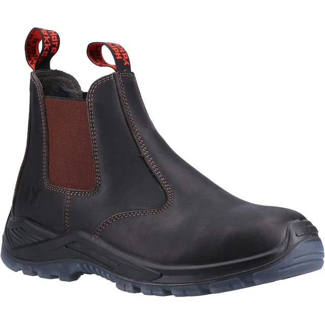 Der Banjo Zwickelstiefel zum Anziehen bietet Stil und Komfort. Er ist mit einem wasserabweisenden Obermaterial aus Vollnarbenleder, einer PU-Zwischensohle und einer recycelten TPU-Laufsohle ausgestattet, die vom Global Recycle Standard (GRS) anerkannt ist.