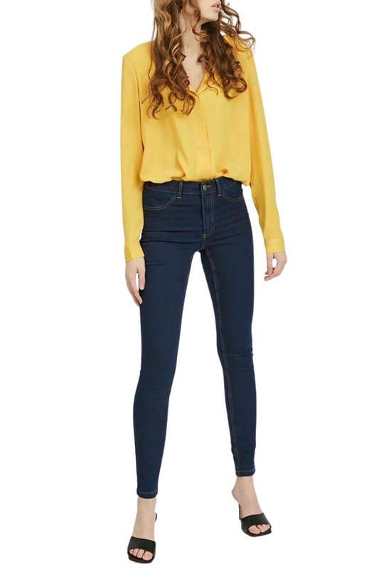 From this trending brand VILA, these jeans are the perfect pair of skinny jeans.  With just the right amount of stretch made from a cotton blend fabric for breathability and comfort.  Finished with classic 4 jeans pockets and belt loops
Fit: Extra-Slim, Sizing: As expected (we have resized to UK sizing)