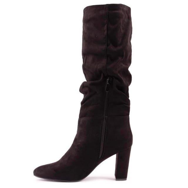 Leg hugging deals boots