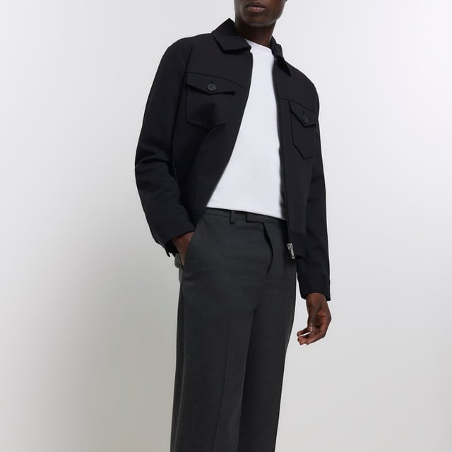 Tapered fit, Flannel fabric, Belt loops, Side slip pockets, Concealed button and zip fastening