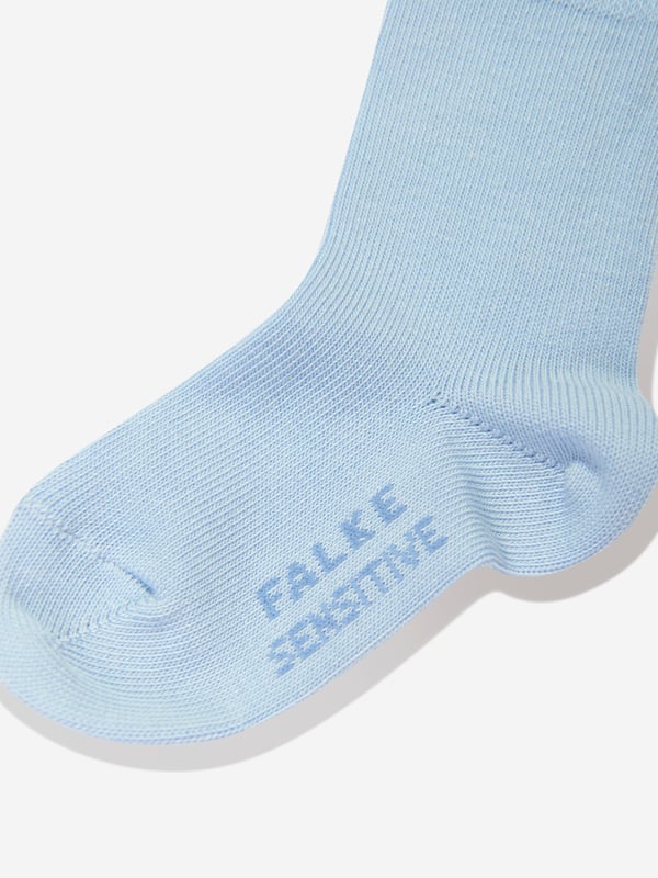 FALKE project excellent detail and immaculate engineering into their beautifully crafted designs. These baby girls sensitive socks are made in environmentally friendly material via sustainable cotton and functional yarns to ensure an unparalleled fit. ‚ Brand Detail‚ Soft Cuffs‚ 92% Cotton, 4% Polyamide(RECYCLED), 3% Polyamide, 1% Elastane