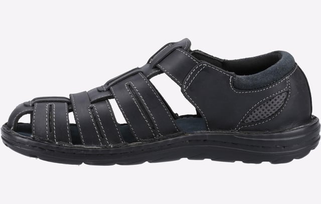Hush Puppies Albert Vissersandalen Heren Een klassieke leren sandaal, perfect voor zomerse dagen buiten, met een bovenwerk van echt leer en een klittenbandsluiting, een gevoerde suède kraag voor comfort, en een lichte PU-zool. - Bovenwerk van echt leer - Gevoerde suède kraag voor extra comfort - Comfortabele textielen voering - Gevoerde comfort sok van echt suède - Lichte PU-buitenzool
