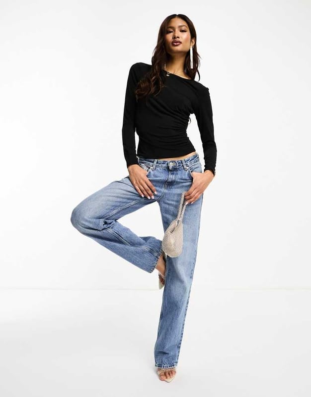 Tops by JDY Can't top this Crew neck Long sleeves Ruched front Slim fitSold By: Asos