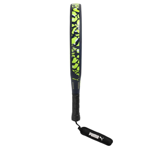 Color: New navy Fast Yellow 01 Specifications: Padel racket ideal for players looking for power and control. It features a double tubular frame in 3K carbon fiber. Rope wrist strap with logoed neoprene bracelet. Details: Weight 370g | EVA low hardness 10-13 | Protection with knurled surface
