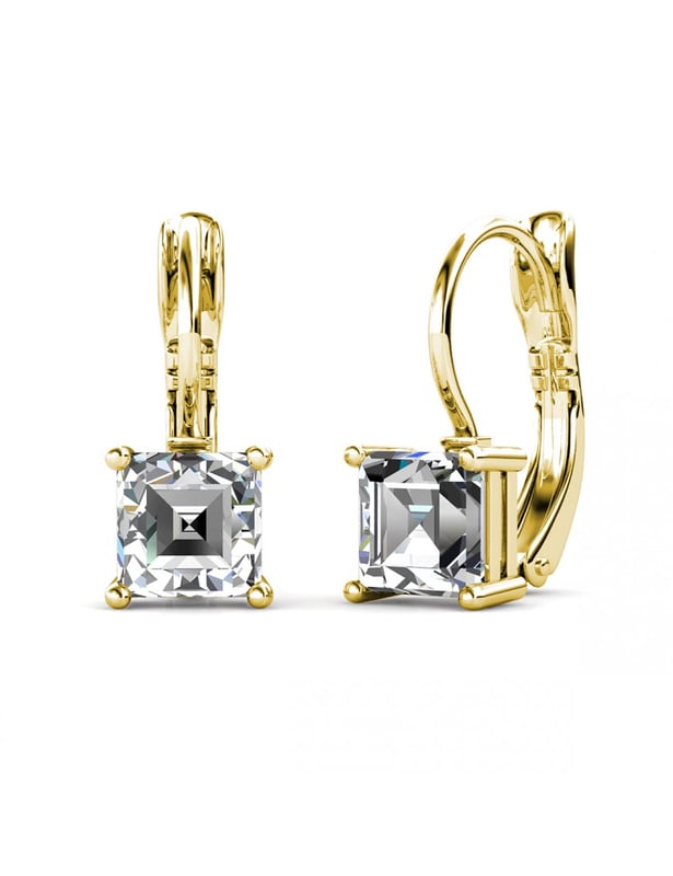 Composición: Latón de alta calidad Acabado: Bañado en Oro 18k Tipo de Piedra: Cristal Austriaco Número de piedras (uds): 2 Color de la piedra: Cristal Largo (mm): 7.25