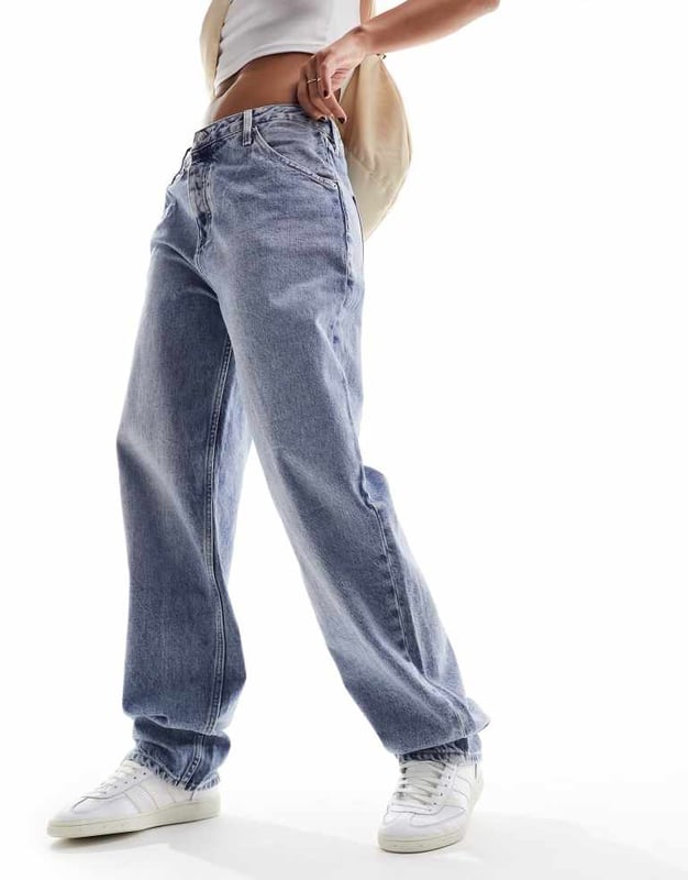 Jeans by Calvin Klein Jeans Denim that does the talking Relaxed fit Mid rise Belt loops Concealed fly Five pocketsSold By: Asos