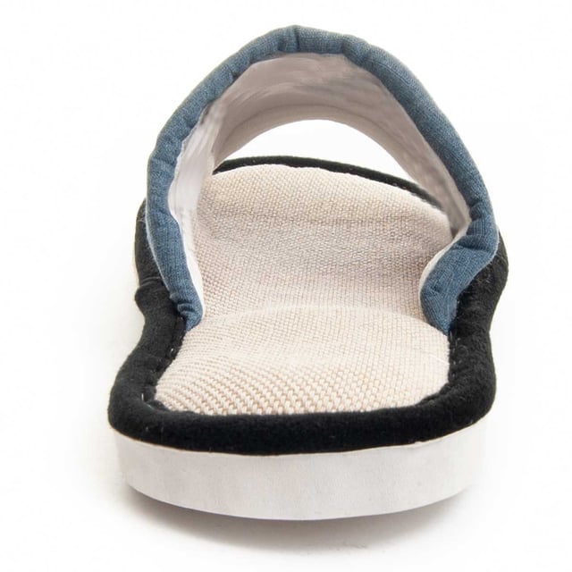 Zapatilla de casa para mujeres. Ajuste cómodo. Plantilla acolchada. Suela antideslizante. Costura reforzada. Fabricado por otras marcas para nuestra marca.