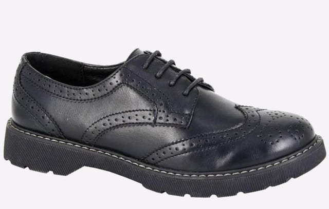 Perfect for work or school, Boulevard deliver these classic Addison black brogues. Designed in a durable synthetic upper in a crisp black colourway, and featuring classic punch hole detailing and intricate stitching for increased visual appeal. A durable rubber outsole completes this brogue, making for a sturdy and practical choice.
- Synthetic PU upper
- Classic brogue styling
- Intricate stitch detailing
- Secure 4-hole lace fastening
- Durable TPR Sole
